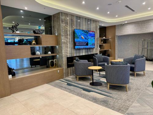 홀리데이 인 벌링턴 컨퍼런스 센터 바이 IHG - 숙소 외관