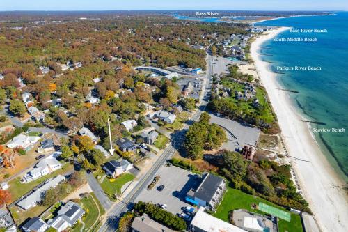 Charming House by the Beach with Patio Grill and FirePit Charming House by the Beach with Patio Grill and FirePit