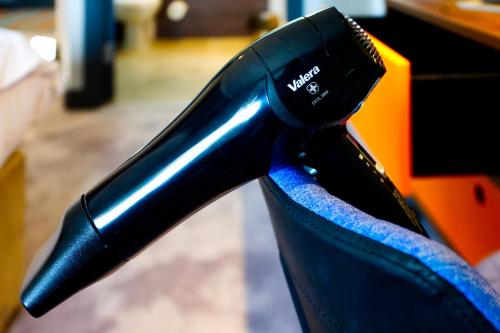 Village Hotel Manchester Hyde - image 10