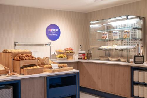 Holiday Inn Express Gent an IHG Hotel - main image