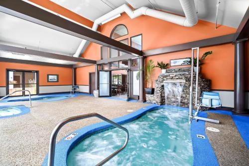 Best Western Merry Manor Inn - image 6