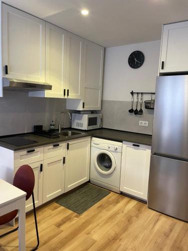 A 4 min andando del metro 3 habitaciones con baño privado, Madrid (foto 10)
