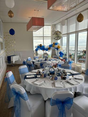 Park Inn by Radisson Palace - image 7