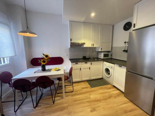 A 4 min andando del metro 3 habitaciones con baño privado, Madrid (foto 9)
