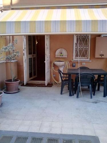 oreglia house, Roma