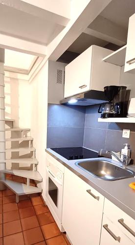 Joli appartement et terrasse vue sur les dentelles in Beaumes De Venise