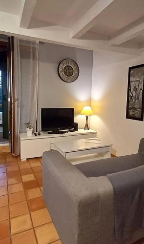 Joli appartement et terrasse vue sur les dentelles in Beaumes De Venise