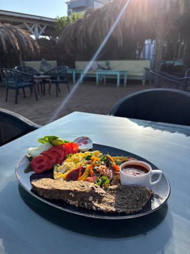 Amanda beach hotel – Dahab, NM