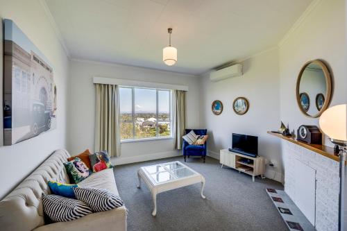 ทัศนียภาพภายนอกโรงแรม, Views on Colenso - Napier Holiday Home in ฮอสปิตัล ฮิลล์