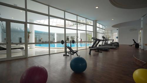 金色郁金香塔杰苏尔坦度假村