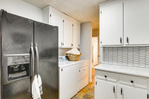 3 Mi to Dtwn Family-Friendly Sanford Home in 桑福德 (NC)