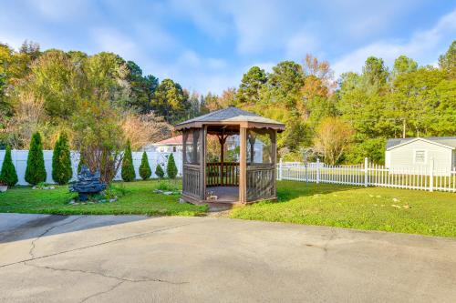 3 Mi to Dtwn Family-Friendly Sanford Home