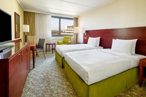 Courtyard by Marriott Düsseldorf Seestern - image 14