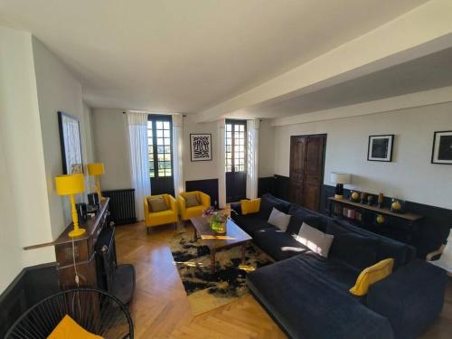 Maison exceptionnelle le Peyret -Vue Pyrenees-Jardin-Piscine in Serres-Castet