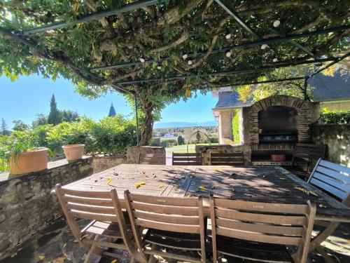 Maison exceptionnelle le Peyret -Vue Pyrenees-Jardin-Piscine in Serres-Castet