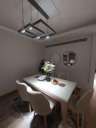 CFC, New Iconic 2BR Apartment - Tap to explore photos