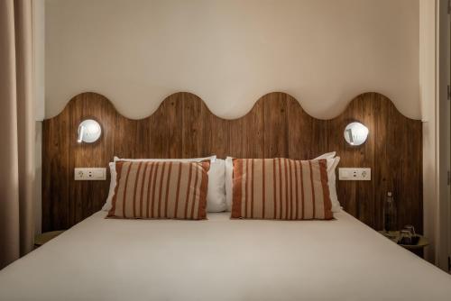 Double Room image 3