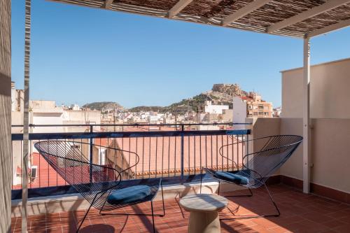 Double Room with Terrace image 6