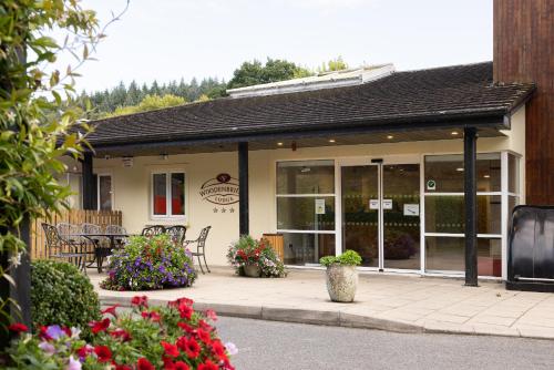 The Lodge at Woodenbridge - image 3