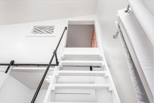 Elevate Treehouses - Book all 4 treehouses