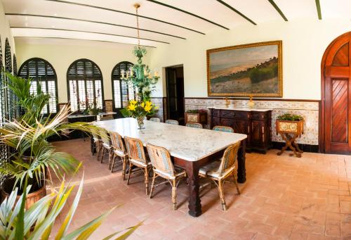 Iekārtas, Vila near barcelona in Premia de Dalt