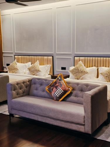 The Palm Suite at Lava Mansion