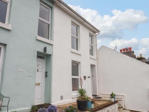 The White House, Brixham