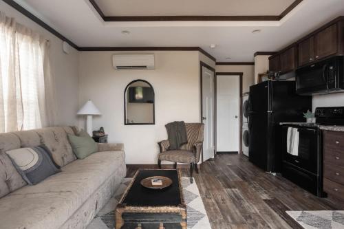 Cabin Tiny Home Close to Austin in Dripping Springs, USA