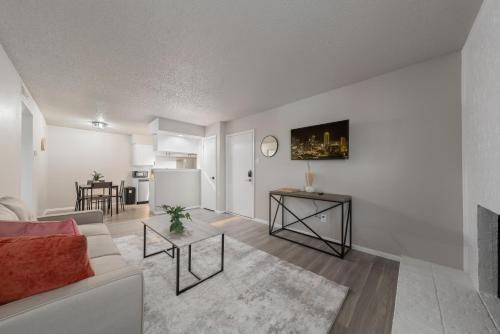 The Landry 214 Spacious And Cozy 1 Bedroom 1bth in Arlington, USA