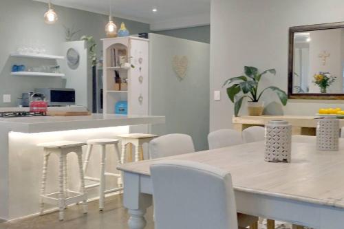 Sea Breeze Beach Home in Melkbosstrand, Cape Town