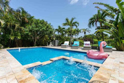 MIAMI Art Villa Heated Saltwater Pool with SPA EV in Dania Beach, USA