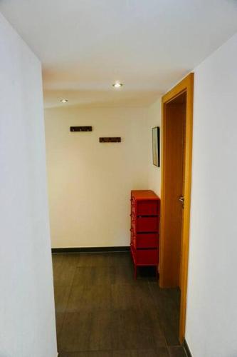 Central Local Flat, Zermatt (photo 6)