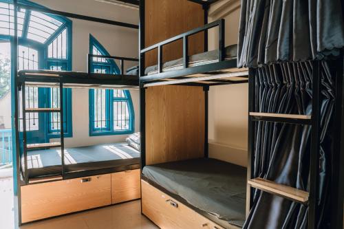 Quiri Hostel Hanoi in Dong Xuan Market