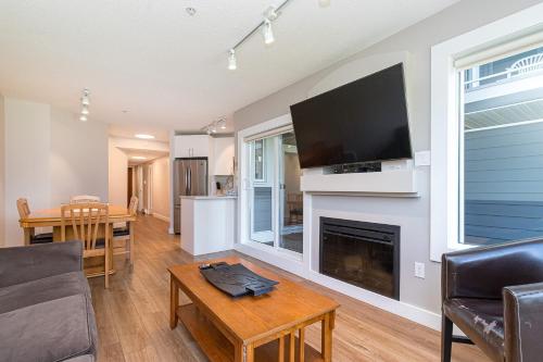 Pacific Shores Resort and Spa in Parksville