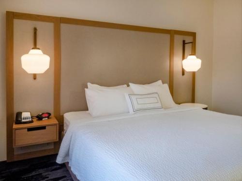 Fairfield Inn by Marriott Hazleton - image 11