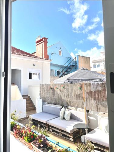 A szálláshely kívülről, Vila Alexandra in Costa da Caparica