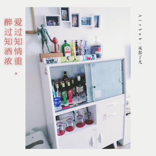 Chengdu Liaofan Design B&B Wuhou Temple Jinli Kuanzhai Alley 1 Bedroom 1 Living Room River View King Room Private Simple Design Style Independent Space Suite