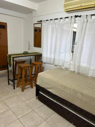 One-Bedroom Apartment room in RIVADAVIA -1 ambiente amplio en el centro