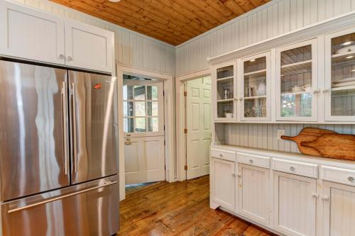 Club Amenities - Fitness - Hot Tub - Fishing in Sapphire, USA