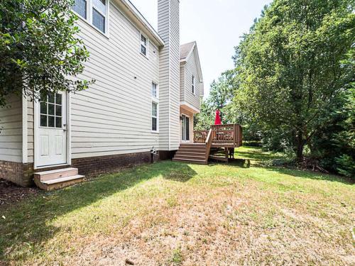 Family Friendly Home Close to trails in Cary in Cary, USA