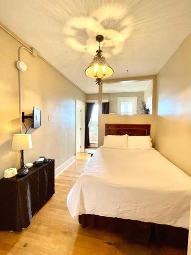 The Vintage Inn - image 2