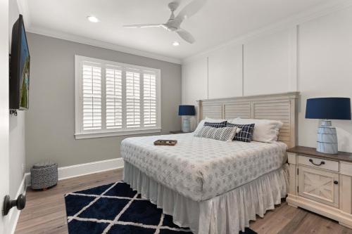 Hook, Wine & Sinker - 20 Couper Place