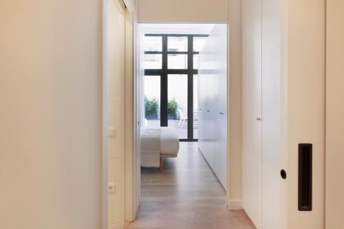Two-Bedroom Apartment with Terrace image 6