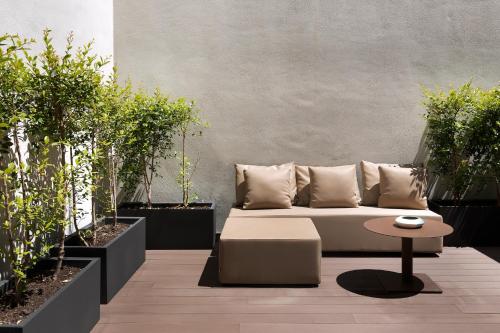 One-Bedroom Apartment with Terrace image 7