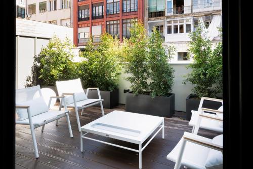 Two-Bedroom Apartment with Terrace image 4