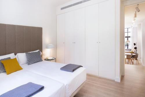 Two-Bedroom Apartment with Terrace image 5