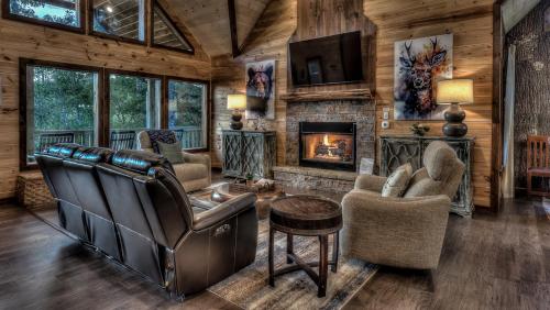 Happy DAZE in Blue Ridge, USA