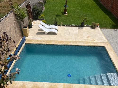 View, Arturo I in Los Alisos