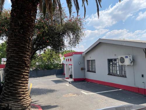 Victoria Guest House in Alberton