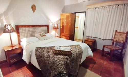1 double bed, 1 twin bed